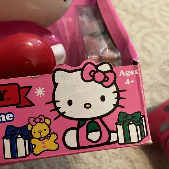 NWT Hello Kitty Gumball machine. - Picture 4 of 7
